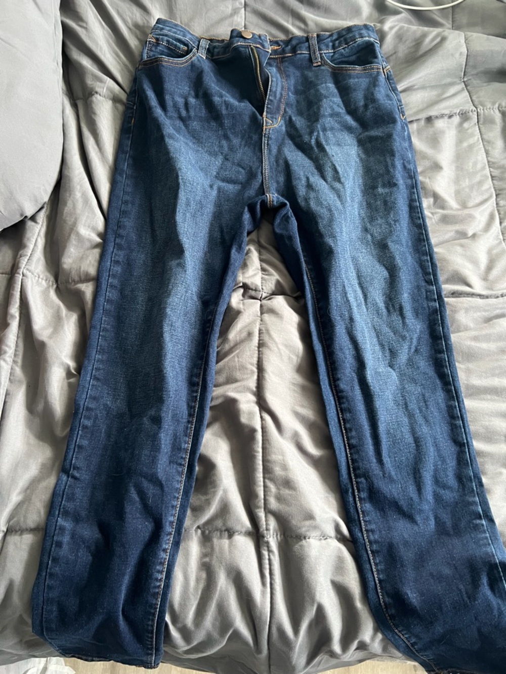 Fashion Nova Women's Skinny Jeans in Dark Blue Denim